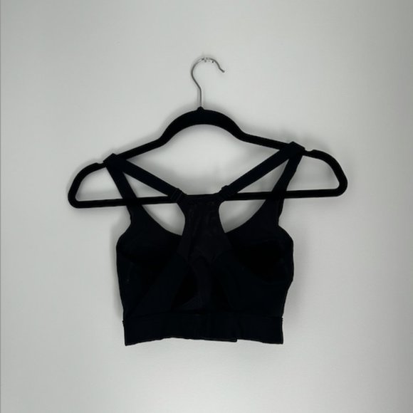 GymShark Sports Bra - Picture 2 of 3